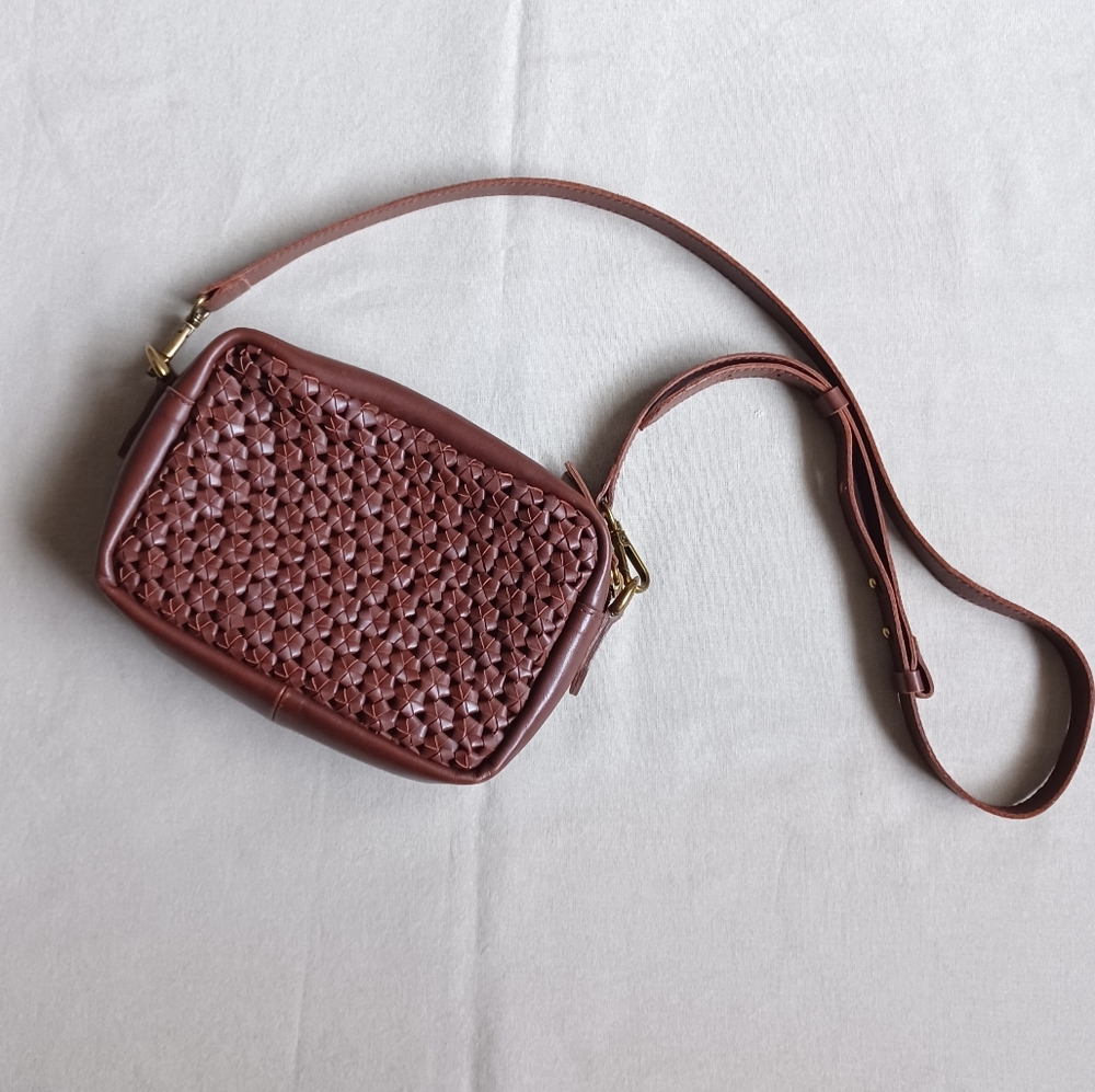 HP•Madewel Transport Camera Bag: Crochet Leather Edition - Picture 10 of 14